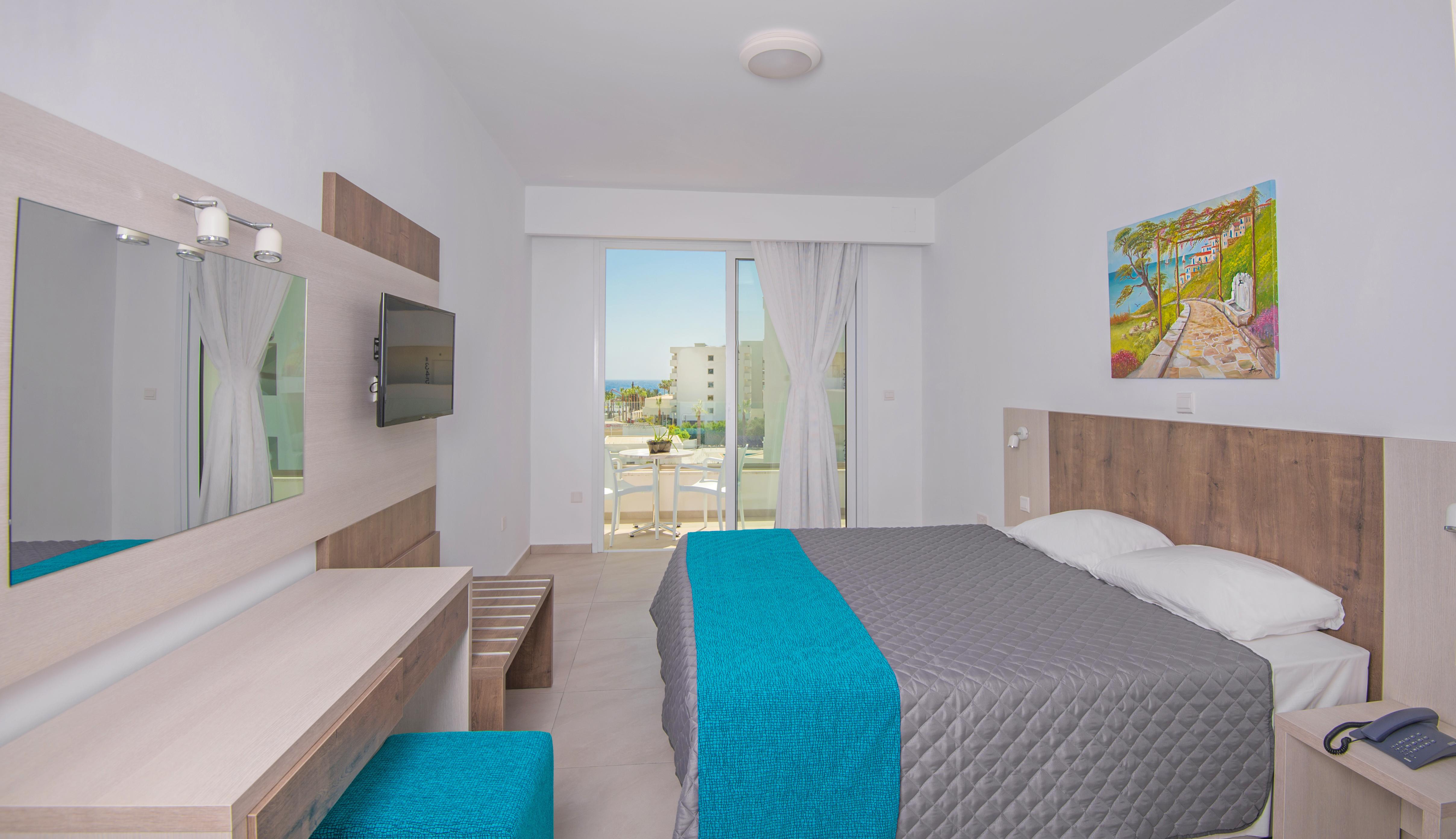 New Famagusta Hotel & Suites Ayia Napa Ngoại thất bức ảnh